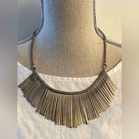Women’s Vintage Brass Gold Tone Tribal Necklace - Picture 1 of 4